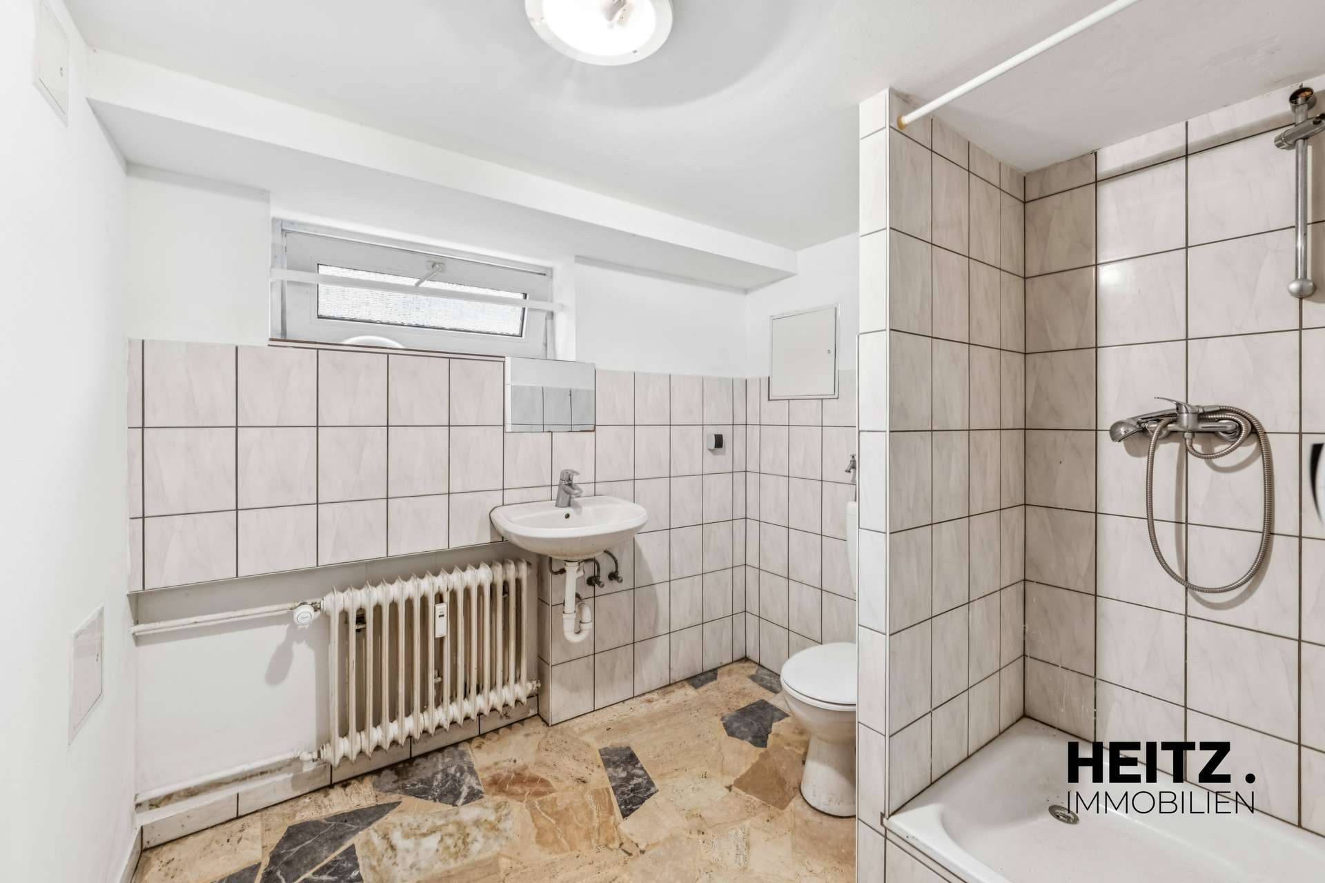 Wohnen wie im Reihenhaus: 4 Zimmer, eigener Zugang und Hof, Ansicht 4